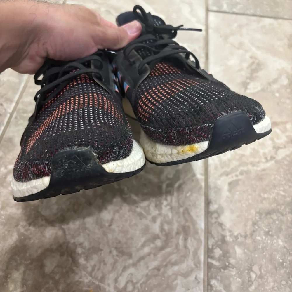 Adidas Ultra Boost‎ 19 Black Glow Sz 12